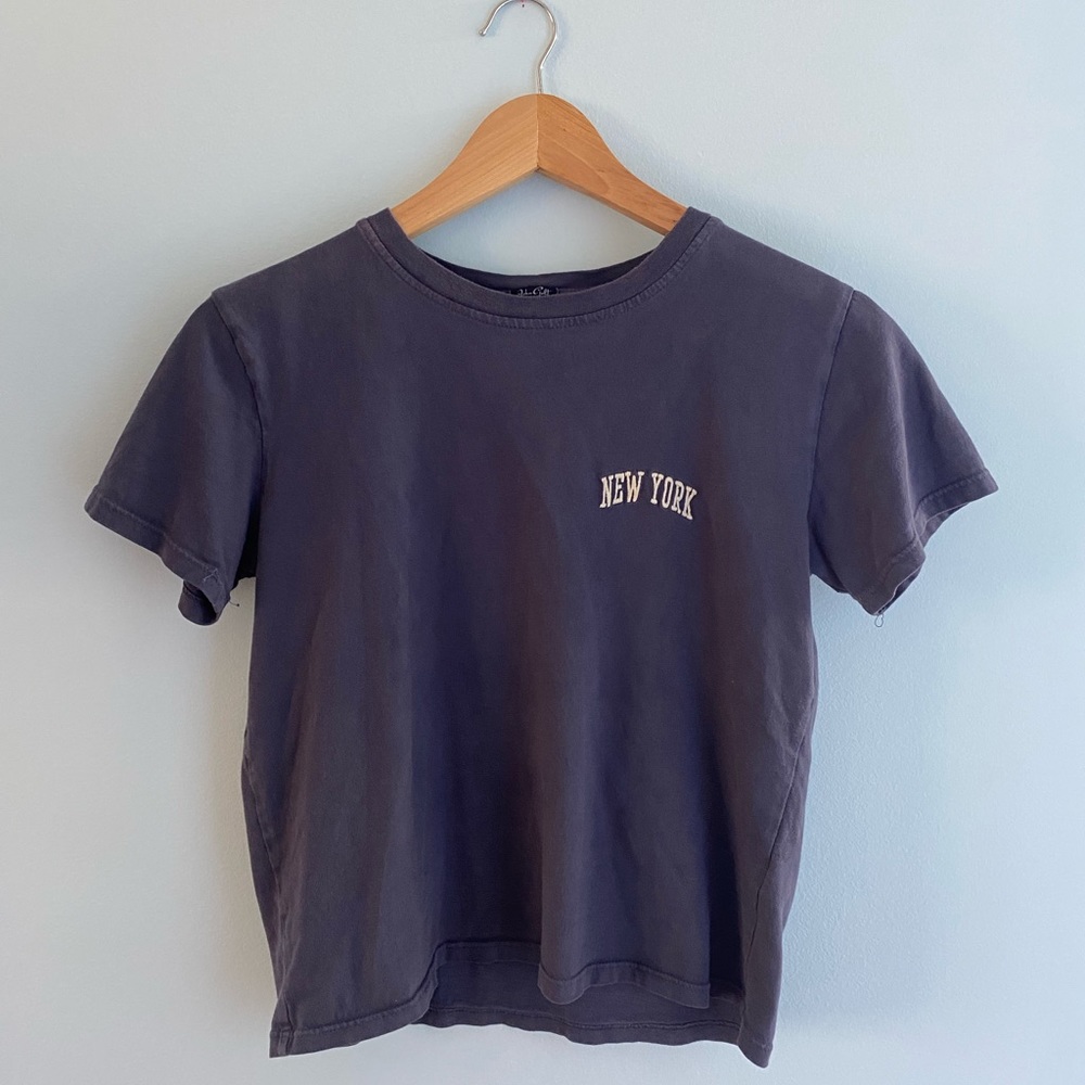 Brandy Melville/John Galt New York crop tee